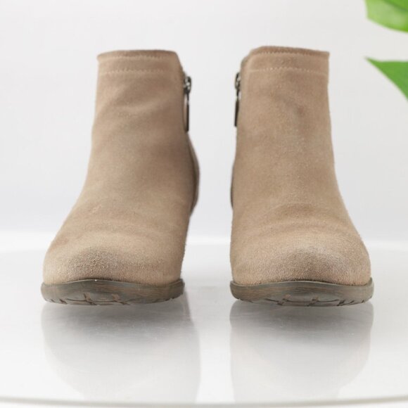 Blondo Womens Villa Boot Size 7 Waterproof Taupe Tan Suede Low Block Heel Bootie - Picture 3 of 13